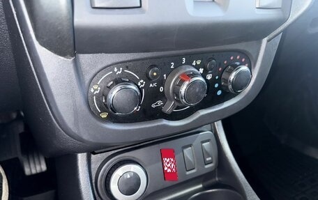 Renault Duster I рестайлинг, 2017 год, 1 399 000 рублей, 13 фотография