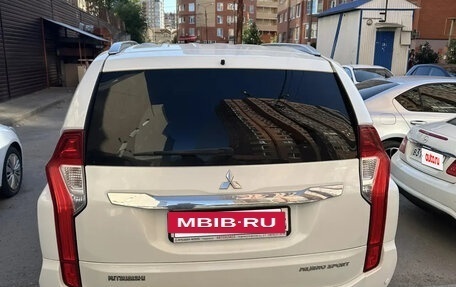 Mitsubishi Pajero Sport III рестайлинг, 2017 год, 3 000 000 рублей, 4 фотография