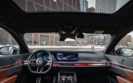 BMW 7 серия, 2023 год, 13 200 000 рублей, 36 фотография