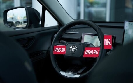 Toyota RAV4, 2026 год, 4 299 900 рублей, 15 фотография