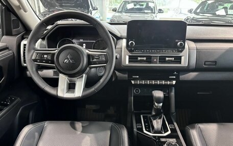 Mitsubishi L200, 2026 год, 5 649 000 рублей, 14 фотография