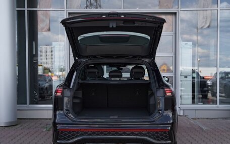 Volkswagen Tiguan, 2026 год, 4 749 900 рублей, 28 фотография