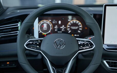 Volkswagen Tiguan, 2026 год, 4 749 900 рублей, 37 фотография