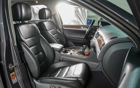 Volkswagen Touareg III, 2010 год, 1 849 000 рублей, 8 фотография