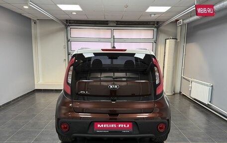 KIA Soul II рестайлинг, 2018 год, 1 625 000 рублей, 5 фотография