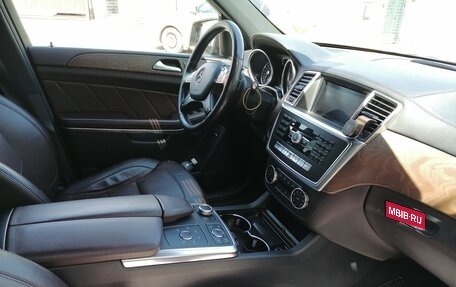 Mercedes-Benz GL-Класс, 2014 год, 3 500 000 рублей, 5 фотография