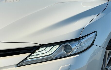 Toyota Camry, 2018 год, 2 700 000 рублей, 12 фотография