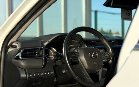 Toyota Camry, 2018 год, 2 700 000 рублей, 14 фотография