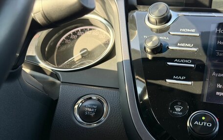 Toyota Camry, 2018 год, 2 700 000 рублей, 17 фотография