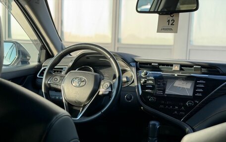 Toyota Camry, 2018 год, 2 700 000 рублей, 32 фотография