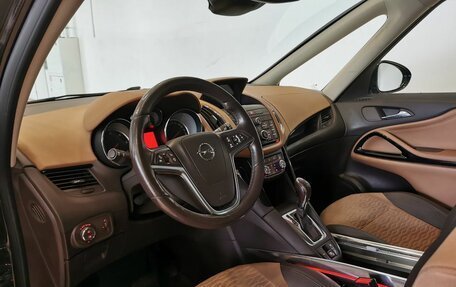 Opel Zafira C рестайлинг, 2014 год, 1 099 000 рублей, 18 фотография