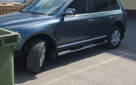 Volkswagen Touareg III, 2004 год, 650 000 рублей, 3 фотография