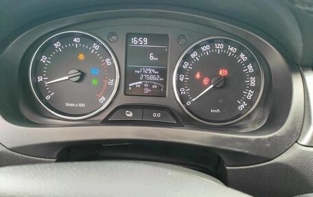 Skoda Rapid I, 2015 год, 670 000 рублей, 2 фотография