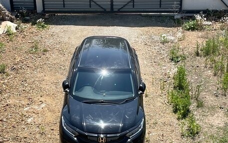 Honda Vezel, 2018 год, 1 900 000 рублей, 2 фотография