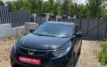 Honda Vezel, 2018 год, 1 900 000 рублей, 4 фотография