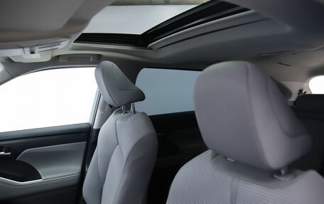 Toyota Highlander, 2022 год, 4 690 000 рублей, 13 фотография