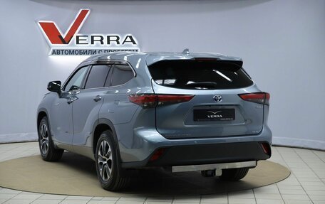 Toyota Highlander, 2022 год, 4 690 000 рублей, 7 фотография