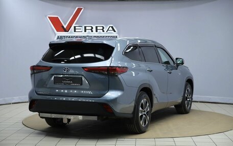Toyota Highlander, 2022 год, 4 690 000 рублей, 5 фотография