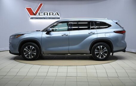 Toyota Highlander, 2022 год, 4 690 000 рублей, 8 фотография