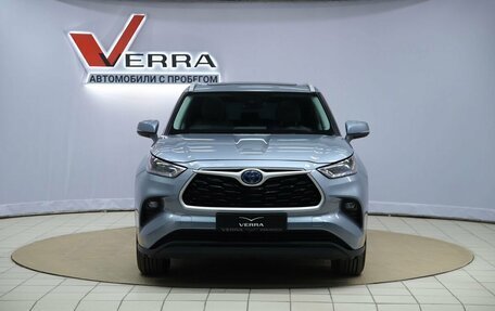 Toyota Highlander, 2022 год, 4 690 000 рублей, 2 фотография