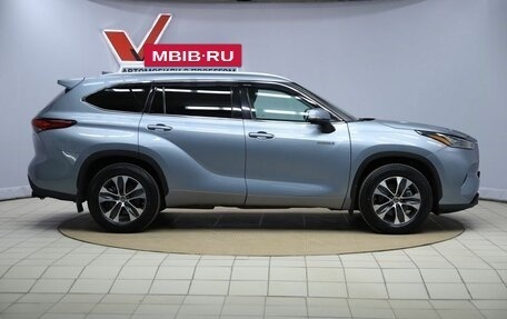 Toyota Highlander, 2022 год, 4 690 000 рублей, 4 фотография