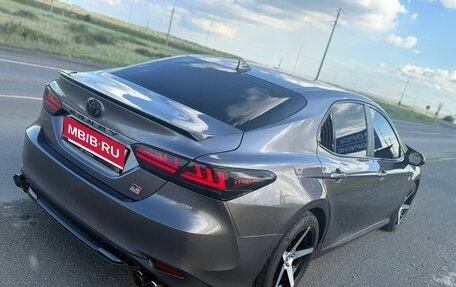 Toyota Camry, 2018 год, 2 800 000 рублей, 1 фотография
