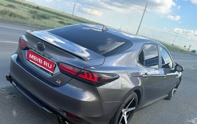 Toyota Camry, 2018 год, 2 800 000 рублей, 1 фотография