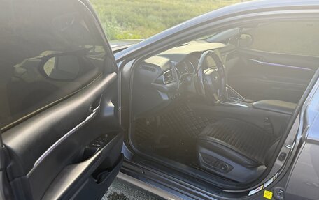 Toyota Camry, 2018 год, 2 800 000 рублей, 2 фотография