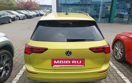 Volkswagen Golf VIII, 2023 год, 2 082 000 рублей, 6 фотография