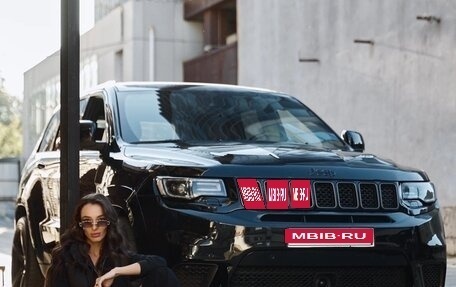 Jeep Grand Cherokee, 2019 год, 12 000 000 рублей, 1 фотография