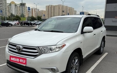 Toyota Highlander III, 2012 год, 1 600 000 рублей, 1 фотография