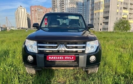 Mitsubishi Pajero IV, 2010 год, 1 580 000 рублей, 3 фотография