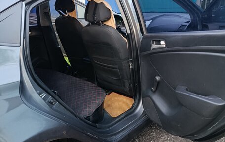Hyundai Solaris II рестайлинг, 2012 год, 380 000 рублей, 6 фотография