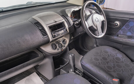 Nissan Note II рестайлинг, 2005 год, 649 000 рублей, 16 фотография
