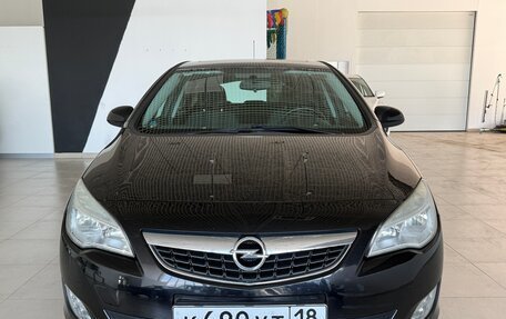 Opel Astra J, 2011 год, 890 000 рублей, 2 фотография