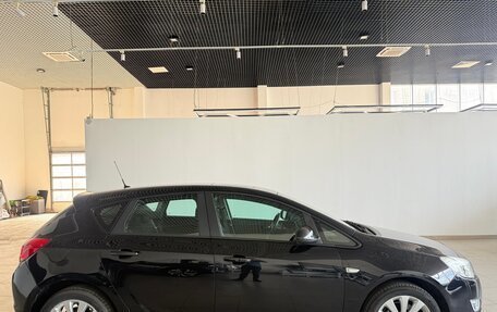 Opel Astra J, 2011 год, 890 000 рублей, 7 фотография
