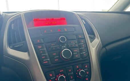 Opel Astra J, 2011 год, 890 000 рублей, 18 фотография