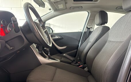 Opel Astra J, 2011 год, 890 000 рублей, 15 фотография