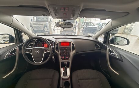 Opel Astra J, 2011 год, 890 000 рублей, 23 фотография