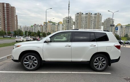 Toyota Highlander III, 2012 год, 1 600 000 рублей, 3 фотография
