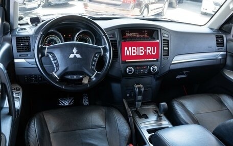 Mitsubishi Pajero IV, 2012 год, 2 600 000 рублей, 6 фотография