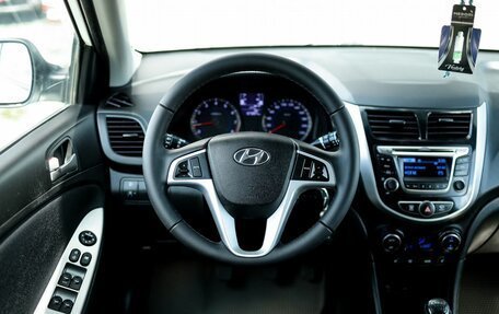 Hyundai Solaris II рестайлинг, 2016 год, 999 000 рублей, 14 фотография