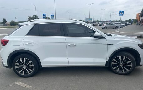 Volkswagen T-Roc I, 2020 год, 2 290 000 рублей, 4 фотография