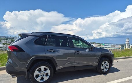 Toyota RAV4, 2019 год, 3 100 000 рублей, 2 фотография
