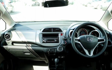 Honda Fit III, 2013 год, 919 000 рублей, 8 фотография