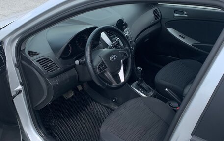 Hyundai Solaris II рестайлинг, 2015 год, 1 300 000 рублей, 6 фотография