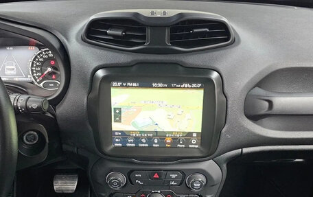 Jeep Renegade I рестайлинг, 2023 год, 1 450 000 рублей, 8 фотография