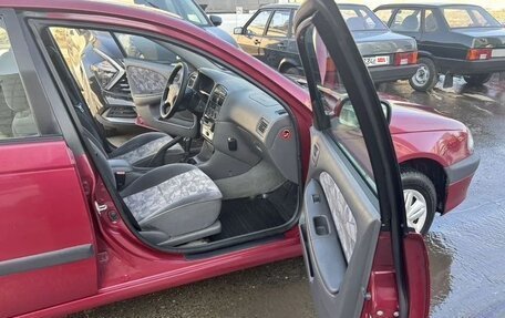 Toyota Avensis III рестайлинг, 1998 год, 415 000 рублей, 10 фотография