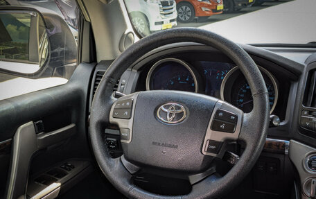 Toyota Land Cruiser 200, 2007 год, 2 680 000 рублей, 20 фотография
