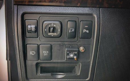 Toyota Land Cruiser 200, 2007 год, 2 680 000 рублей, 18 фотография